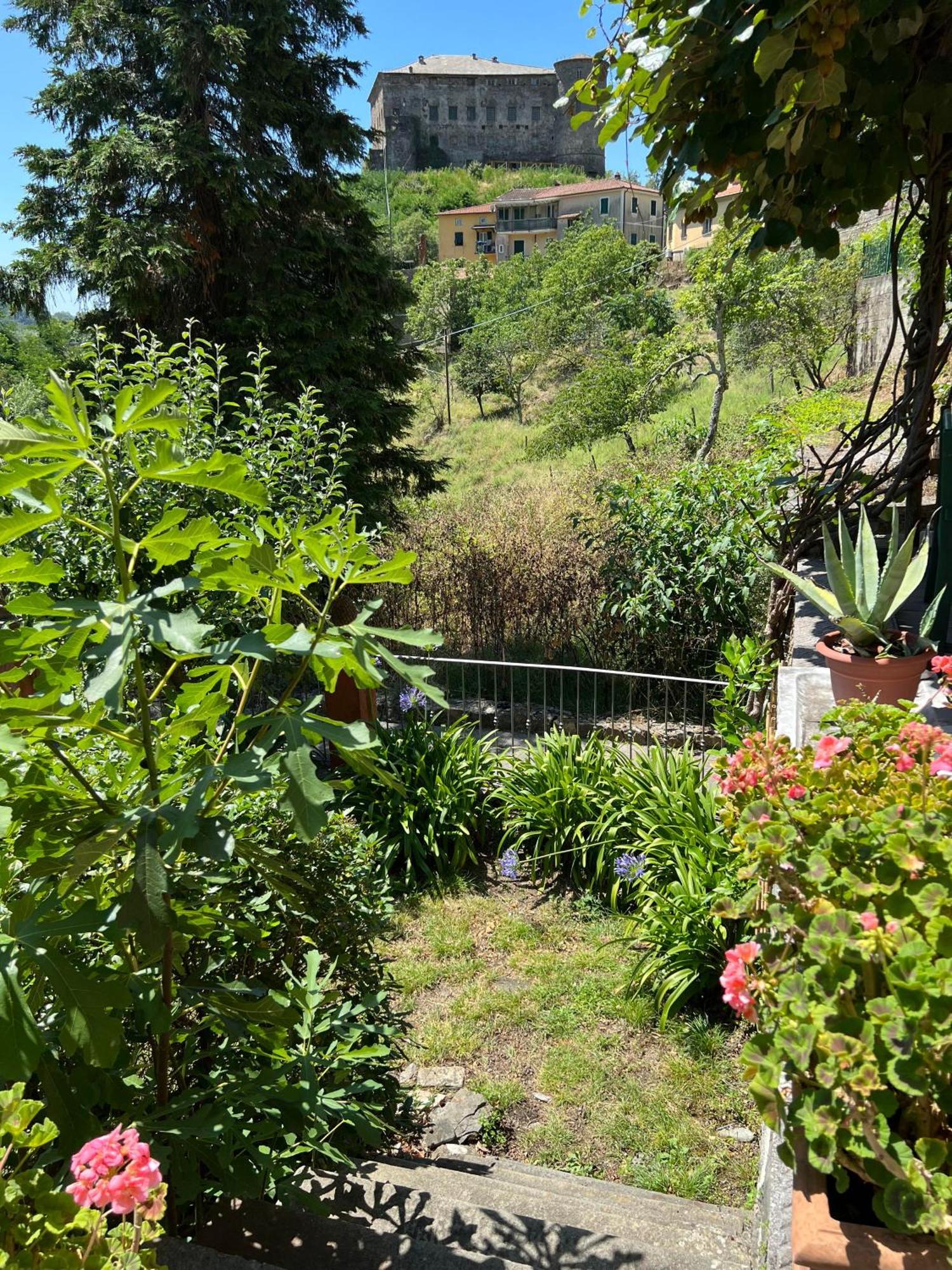 Casa Boru - A Beautiful Fully Restored Spacious House With Fantastic Views Calice al Cornoviglio Exterior foto