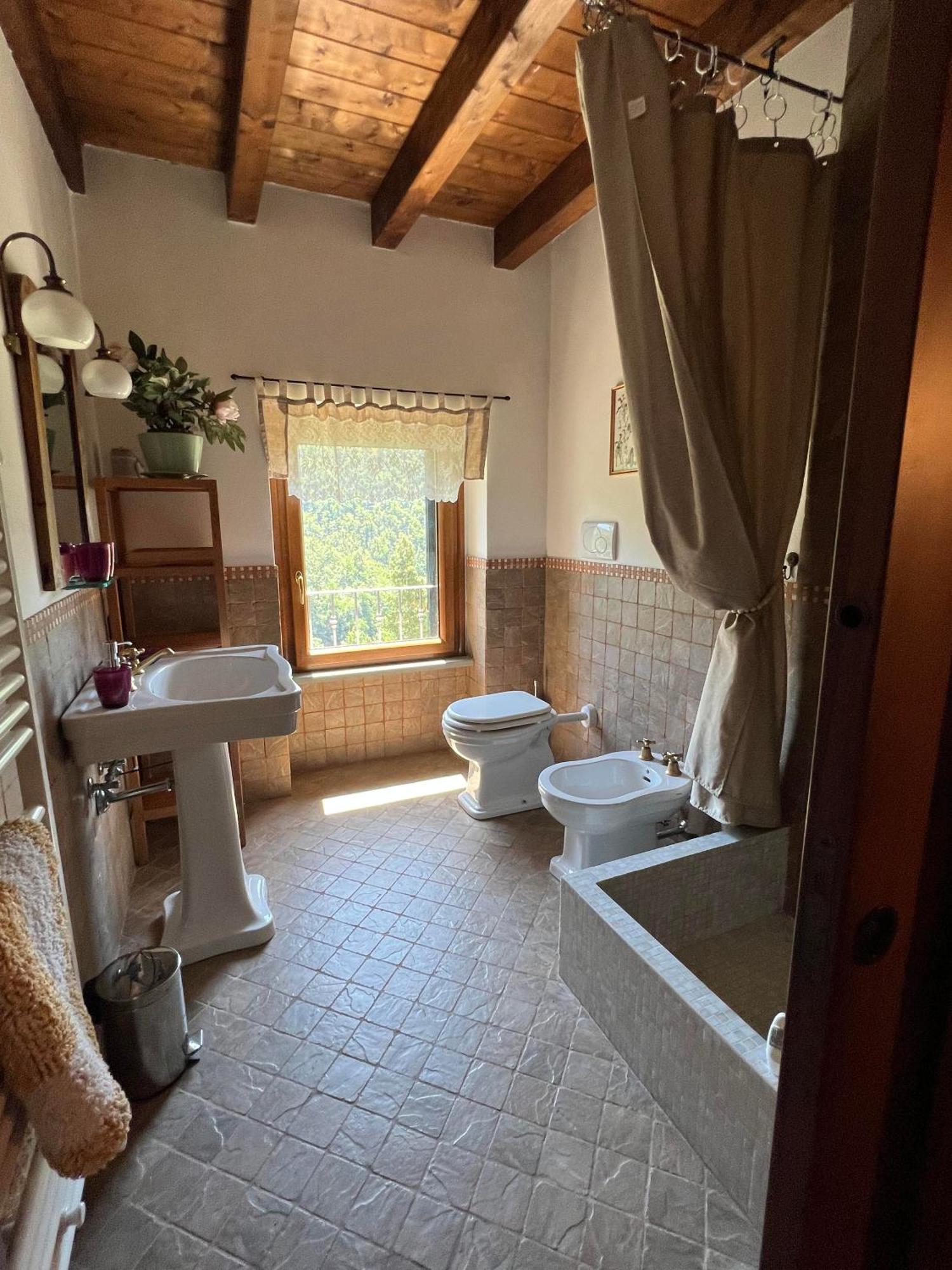 Casa Boru - A Beautiful Fully Restored Spacious House With Fantastic Views Calice al Cornoviglio Exterior foto